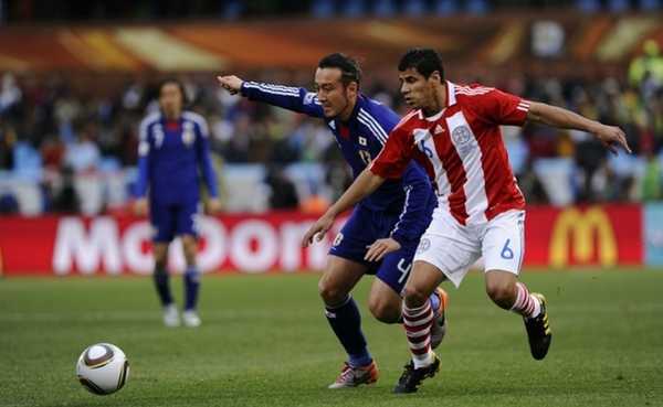 03ea8913067a2fd691817275b1edc048-getty-fbl-wc2010-match55-par-jpn.jpg