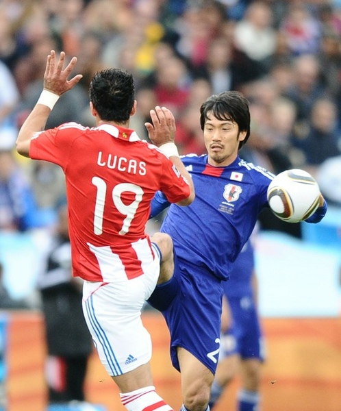 0e321eb07160b32dba6892d97175323c-getty-fbl-wc2010-match55-par-jpn.jpg