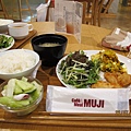 京都祉園附近-MUJI的餐廳