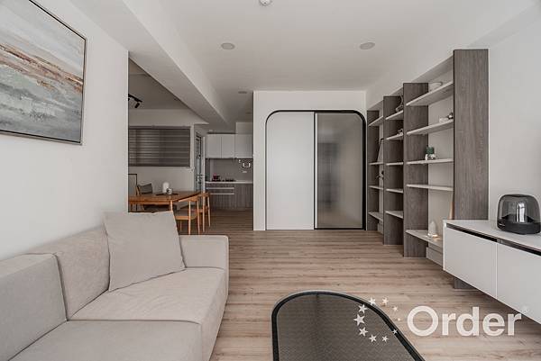 +Line線上諮詢 @eeu2899j