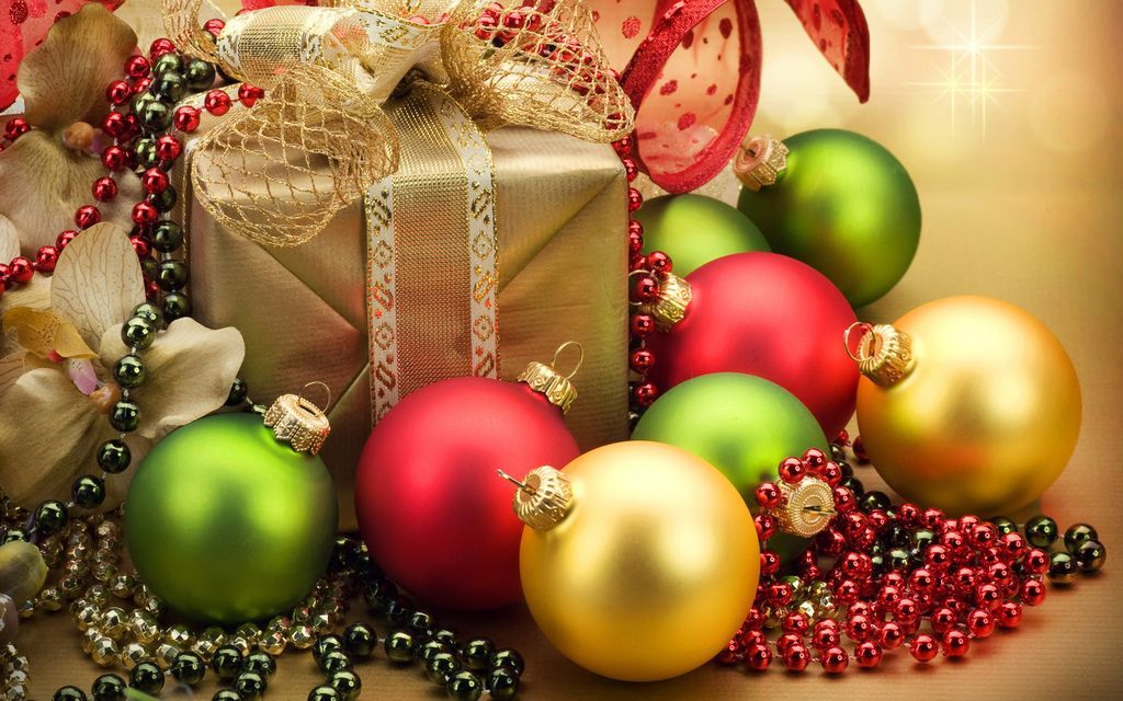 Christmas-ornaments-and-Christmas-gifts_1920x1200