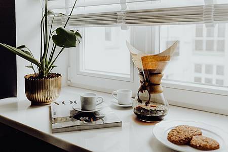 kaboompics_Brewing third wave coffee with Chemex.jpg