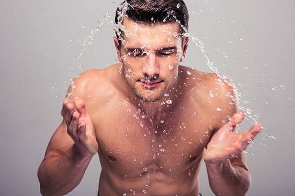 Man-splashing-water-on-face.jpg Man-splashing-water-on-face.jpg