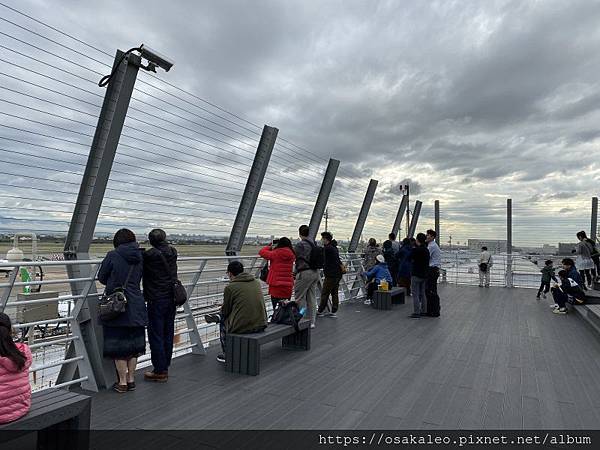 桃園機場二航觀景台﹝南側﹞ ‧ 玩藝大街 ‧ 添好運