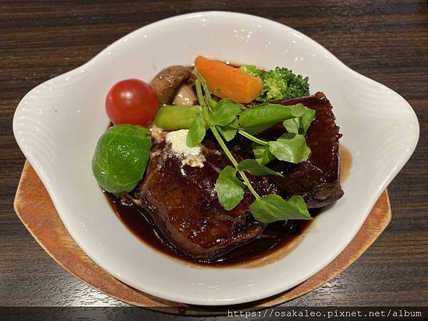 [食記] 俺のフレンチ Grand Maison東京 燉牛肉
