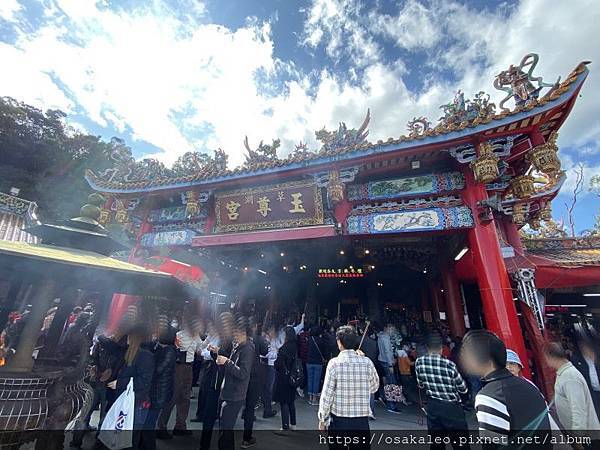 [遊記] 玉尊宮拜拜+平安粥 味珍香卜肉 三星花海