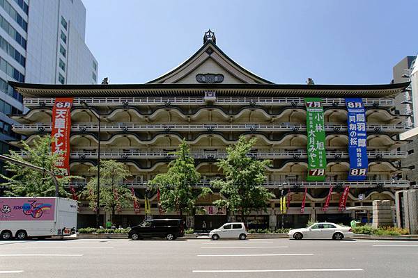 Shin-kabukiza01s3200.jpg