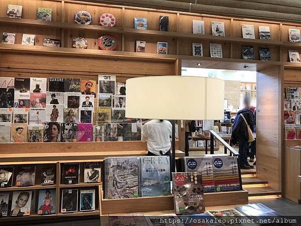 蔦屋書店 TSUTAYA BOOKSTORE 信義店 WIR