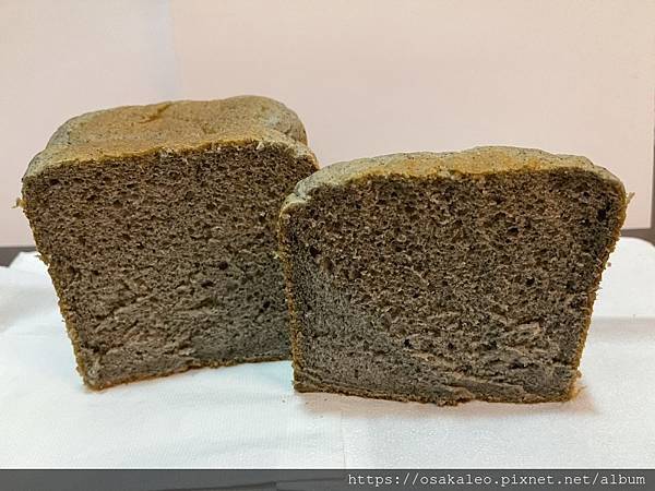 [食記] 台北嵜本Sakimoto Bakery 極芝麻生吐司