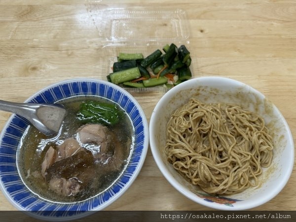 [食記] 宜蘭 (原十六崁)老店瓜仔雞麵