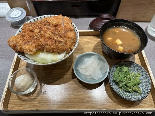 [食記] 台北 KATSU 鑫 熟成豬排蓋飯