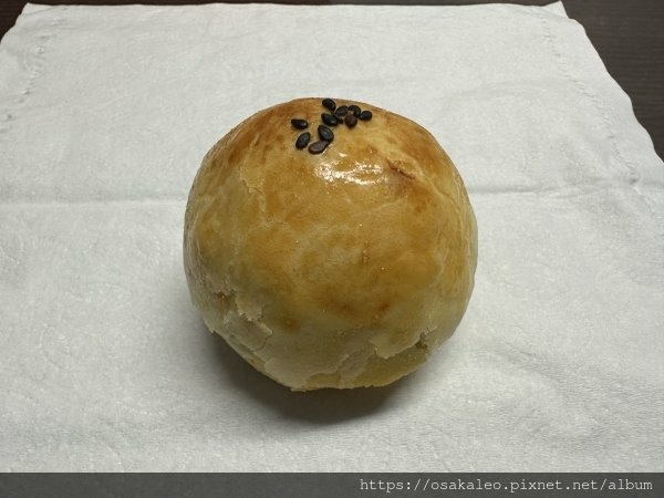 【食記】太陽堂老店 太陽餅、蛋黃酥 (高鐵台中站)