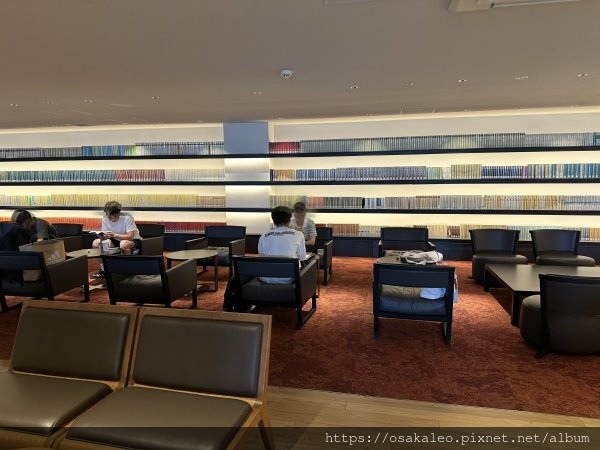 23日本D8.3 和歌山市民圖書館 蔦屋書店 星巴克