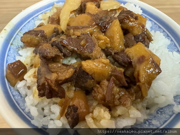 【食記】施家麻油腰花 魯肉飯、麻油雞湯 (台北)