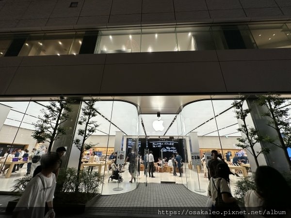 23日本D21.11 APPLE STORE 新宿店