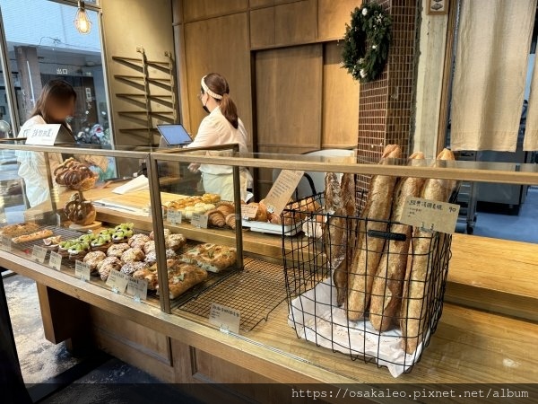 【食記】麵包林里 可頌 吐司 蛋黃酥 (台中)