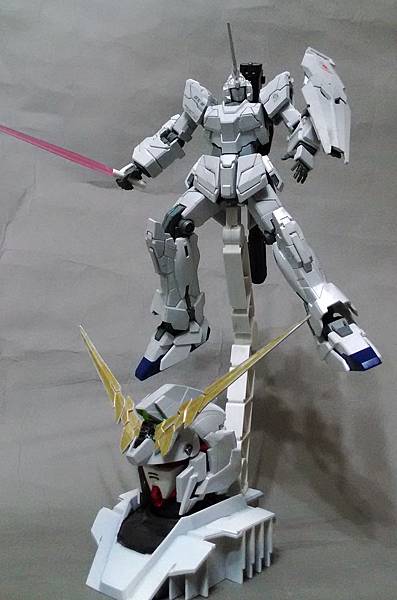 Unicorn Gundam (Unicorn Mode)