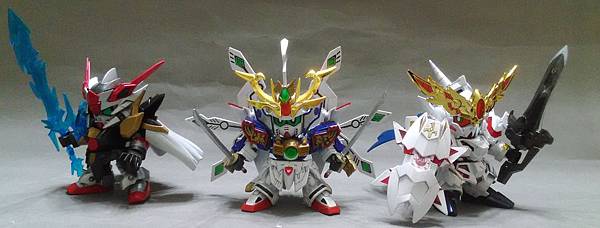 魔龍劍士ZERO GUNDAM、武者號斗丸、KNIGHT UNICORN GUNDAM  (Beast Mode Ultimate Battle Ver.)