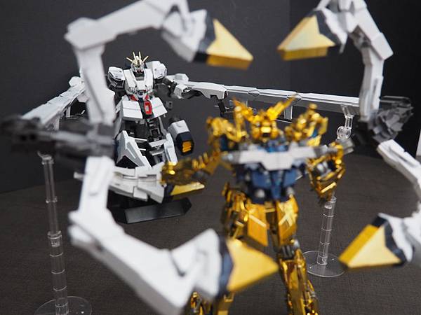 Narrative Gundam (A-Packs)