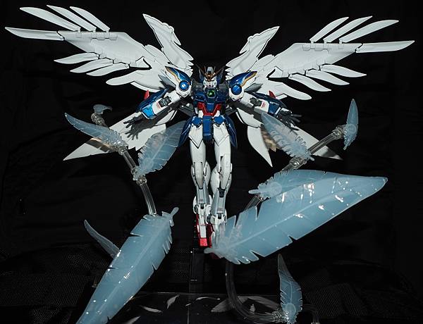 PB280028Wing Gundam Zero EW - Wings