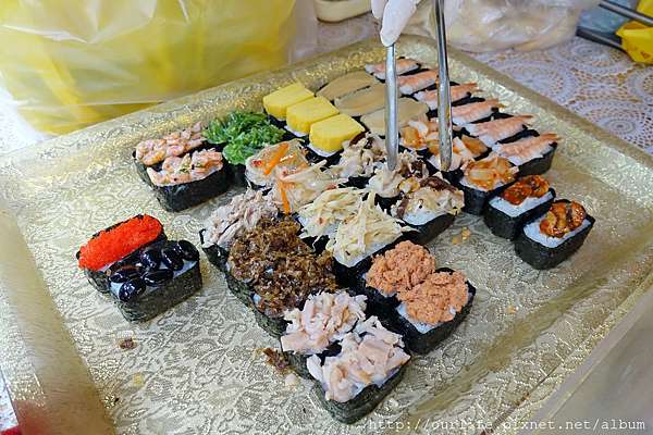 水湳市場 味美價廉的台味手作壽司 加祿現做壽司 美食 玩樂 Papago 痞客邦 水湳市場 味美價廉的台味手作壽司 加祿現做壽司 美食 玩樂 Papago 痞客邦