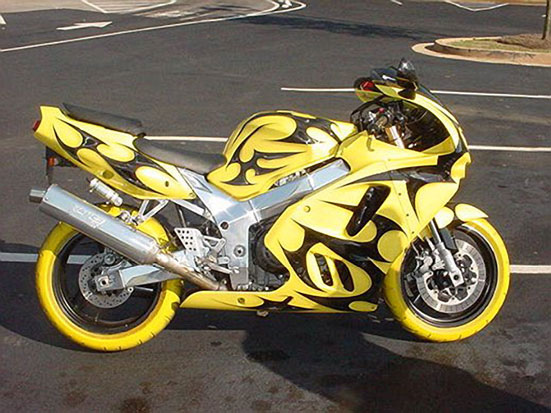 Custom-Paint-Sportsbike-04.jpg