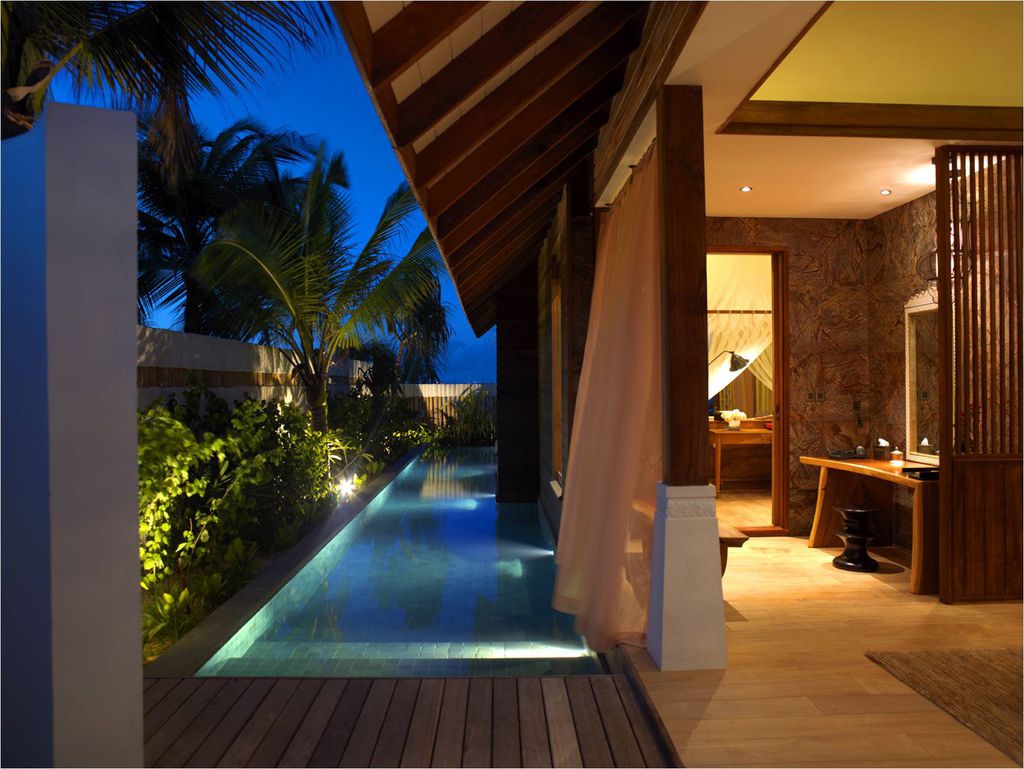 11 Jumeirah Vittaveli5.jpg