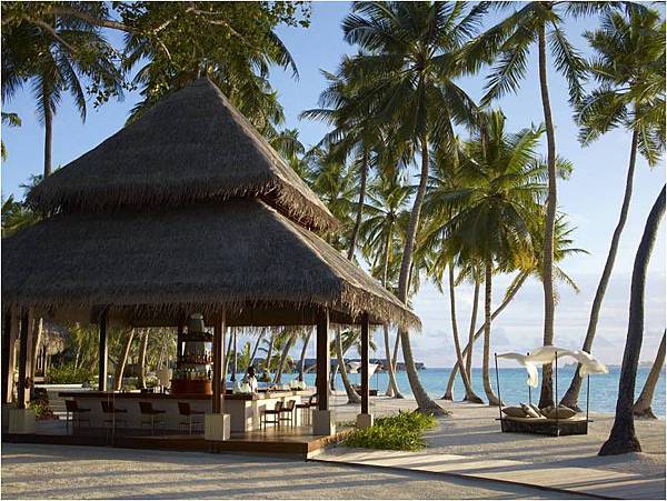 11 shangrila(Villingili21 Pool Bar).jpg