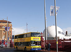 AUCKLAND EXPLORE BUS1