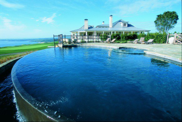 KAURI CLIFFS GOLF LODGE(POOL