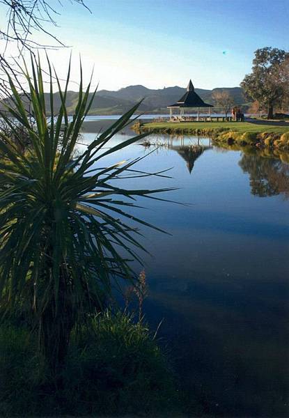 Hamilton & Waikato(LAKE HAKANOA