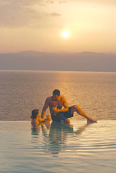 Sunset at Dead Sea 2