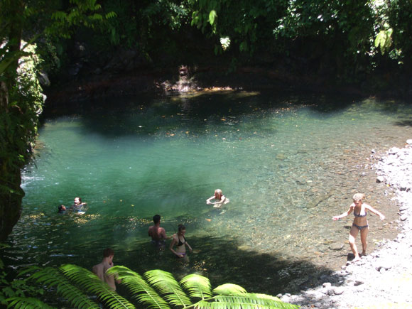 SAMOA(UPOLU TOGITOGIGA WATERFALL2