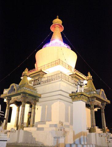 BHUTANTOURISM(THIMPHU NATIONAL MEMORIAL CHORTEN