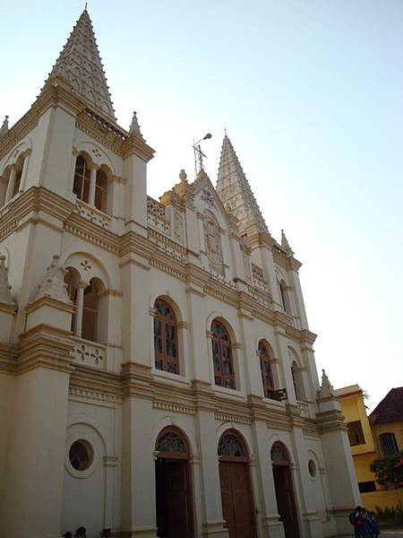 Santa Cruz Basilica(Kochi).jpg