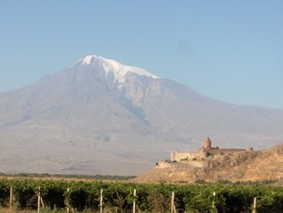 Mt.Ararat and Khor Virap.jpg