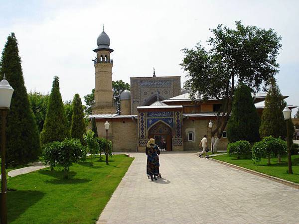 Mausoleum of Zangiota(taskent).jpg