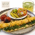 Haft khan's Shiraz(chicken kebab and sekanjabin juice.jpg