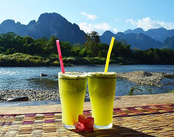 SMILE PUB(VANG VIENG4.jpg SMILE PUB(VANG VIENG4.jpg