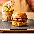 Butcha steakhouse grill (Dubai, Signature Burger.jpg