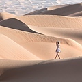 Tilai Liwa Hotel(girl in desert.jpg