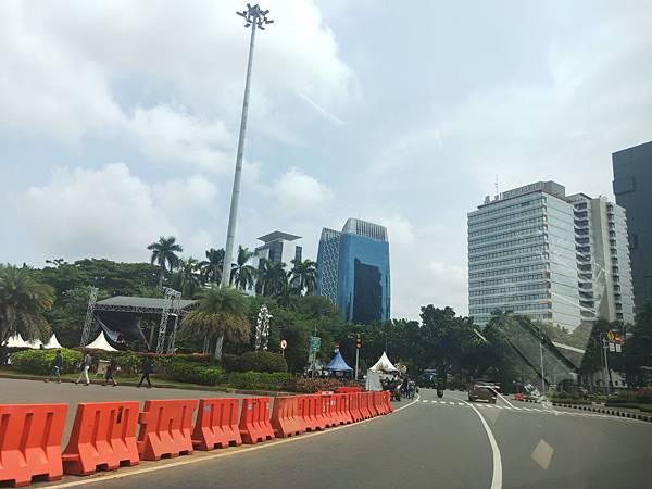 CENTRAL JKT (1).jpg