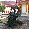 Wat_Pothisomphon(UDON THANI,Dragon sculpture.jpg