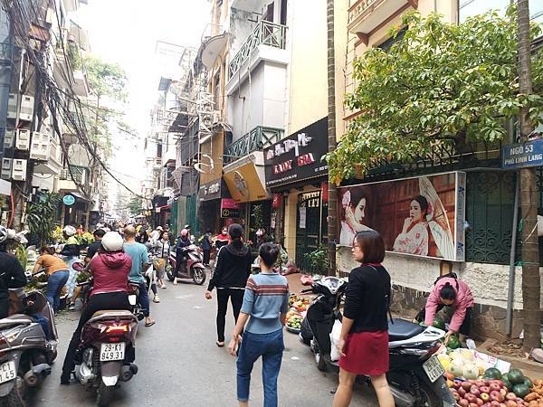 23NOV 河內HANOI (日本街散策P. Linh La