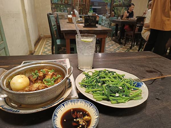 25MAY 漫步峴港老城 (米其林推薦Bếp Hên幸運廚房 25MAY 漫步峴港老城 (米其林推薦Bếp Hên幸運廚房