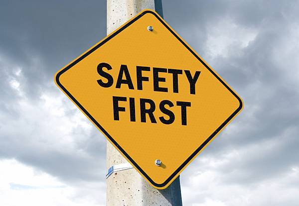 istock_safety-first-sign