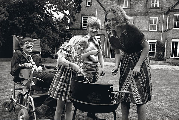 steven-hawkings-family-jane-at-home