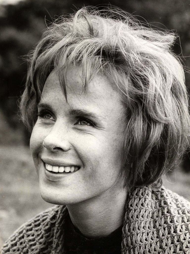 376 Bibi Andersson 畢比．安德森 (1935年 瑞典演員)07