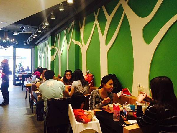 日光徐徐 室內樹.jpg 日光徐徐 室內樹.jpg