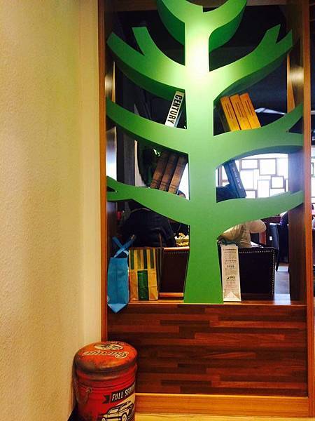 日光徐徐 樹.jpg 日光徐徐 樹.jpg